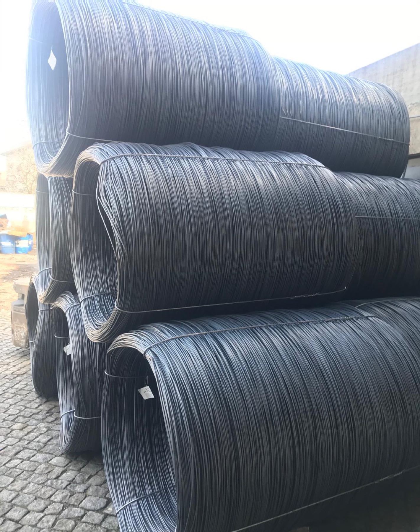 Bobines de arame utilizadas na produção de pregos