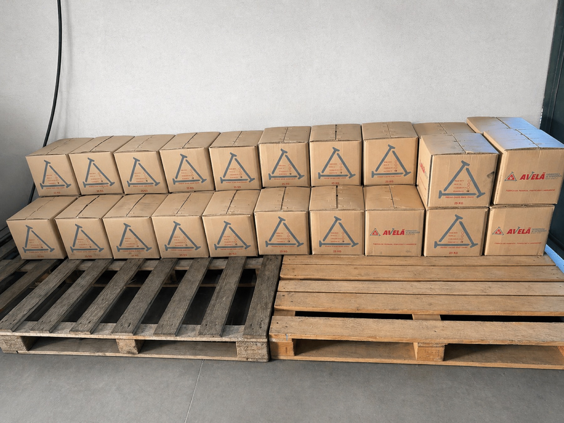 Embalagens Avelã para pregos de construção